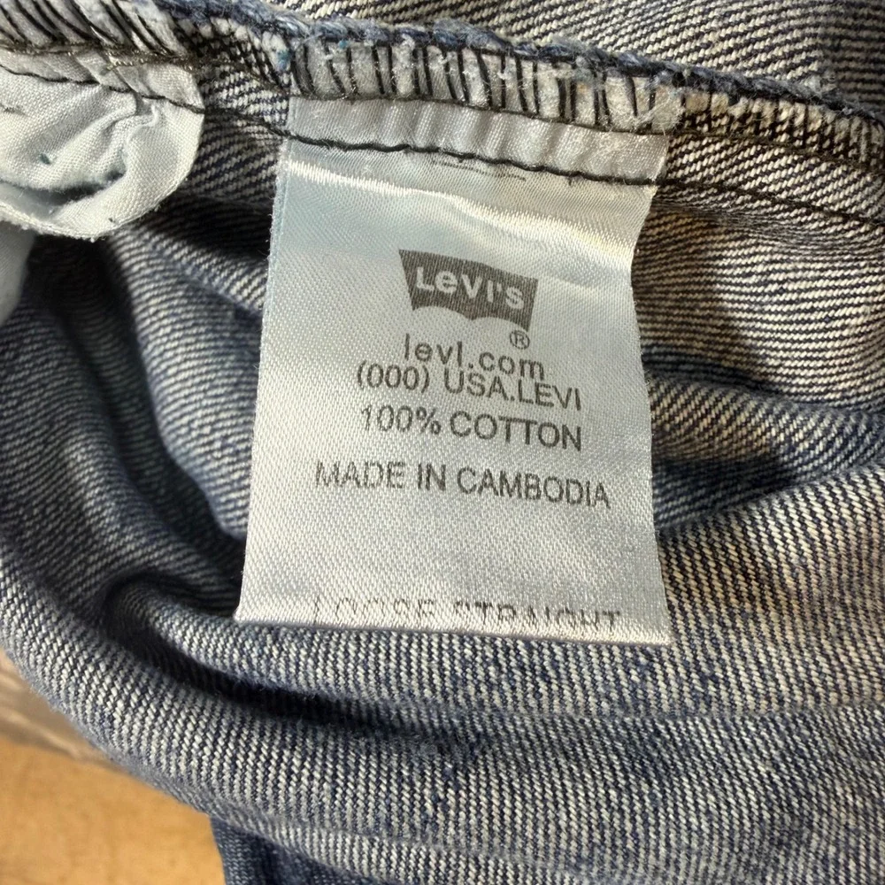 Vintage Levi's 501 Loose Straight Jeans Men's Size 30x30 Blue Coca Cola Patch